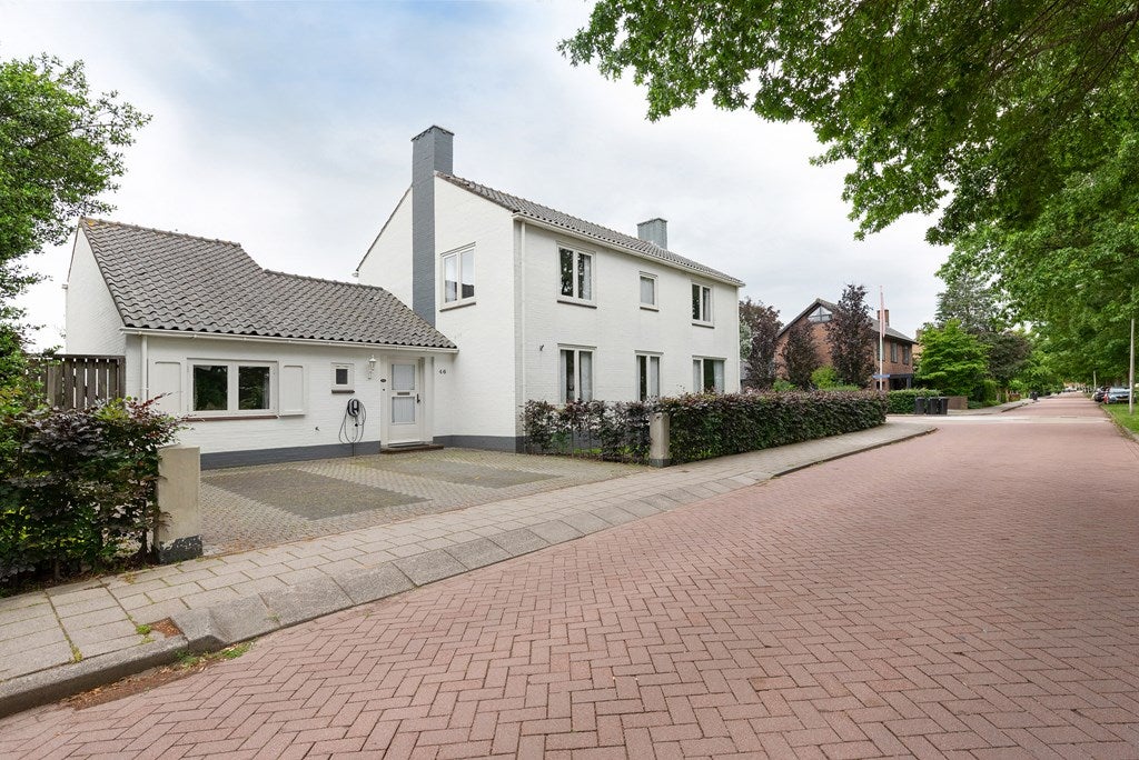 Huis Populierenstraat 46 in Roelofarendsveen