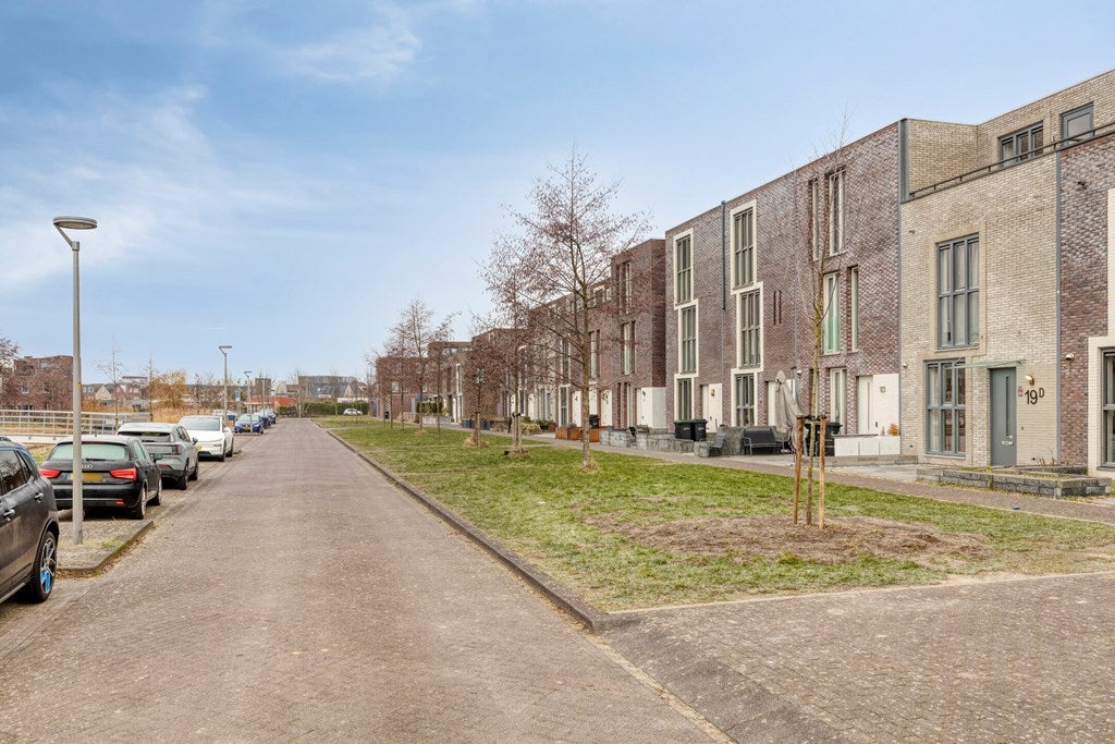 Tussenwoning te koop: Arinnastraat 19D, Almere