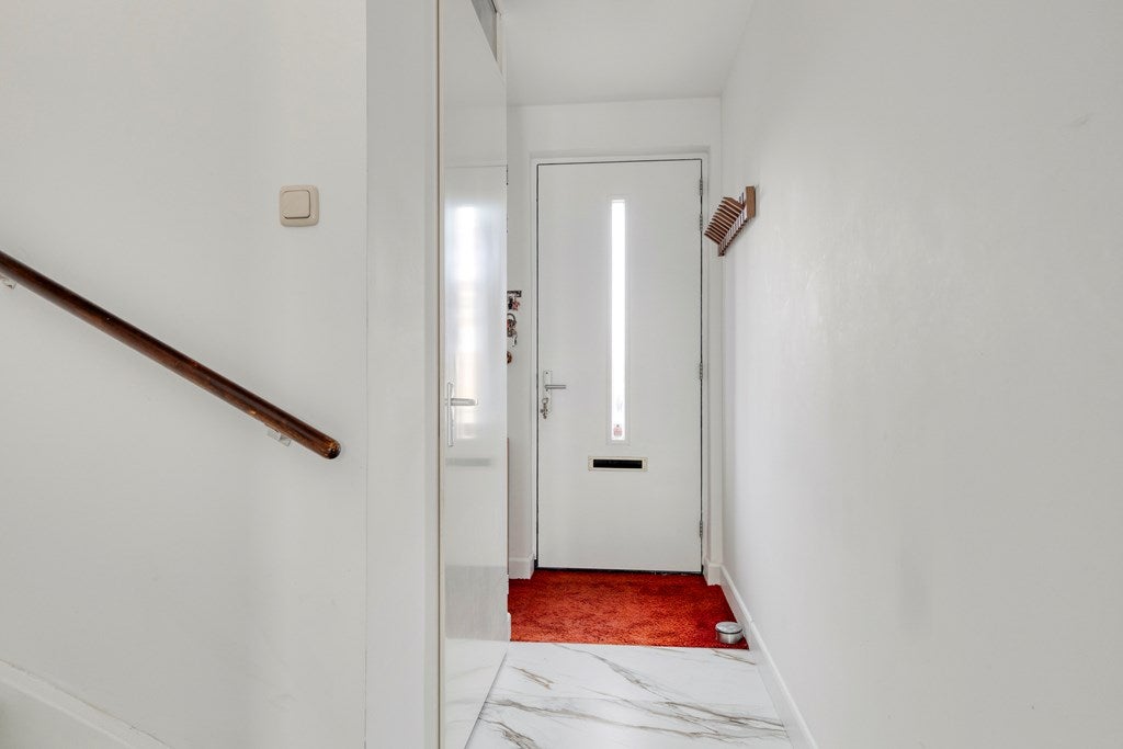 Tussenwoning te koop: Arinnastraat 19D, Almere