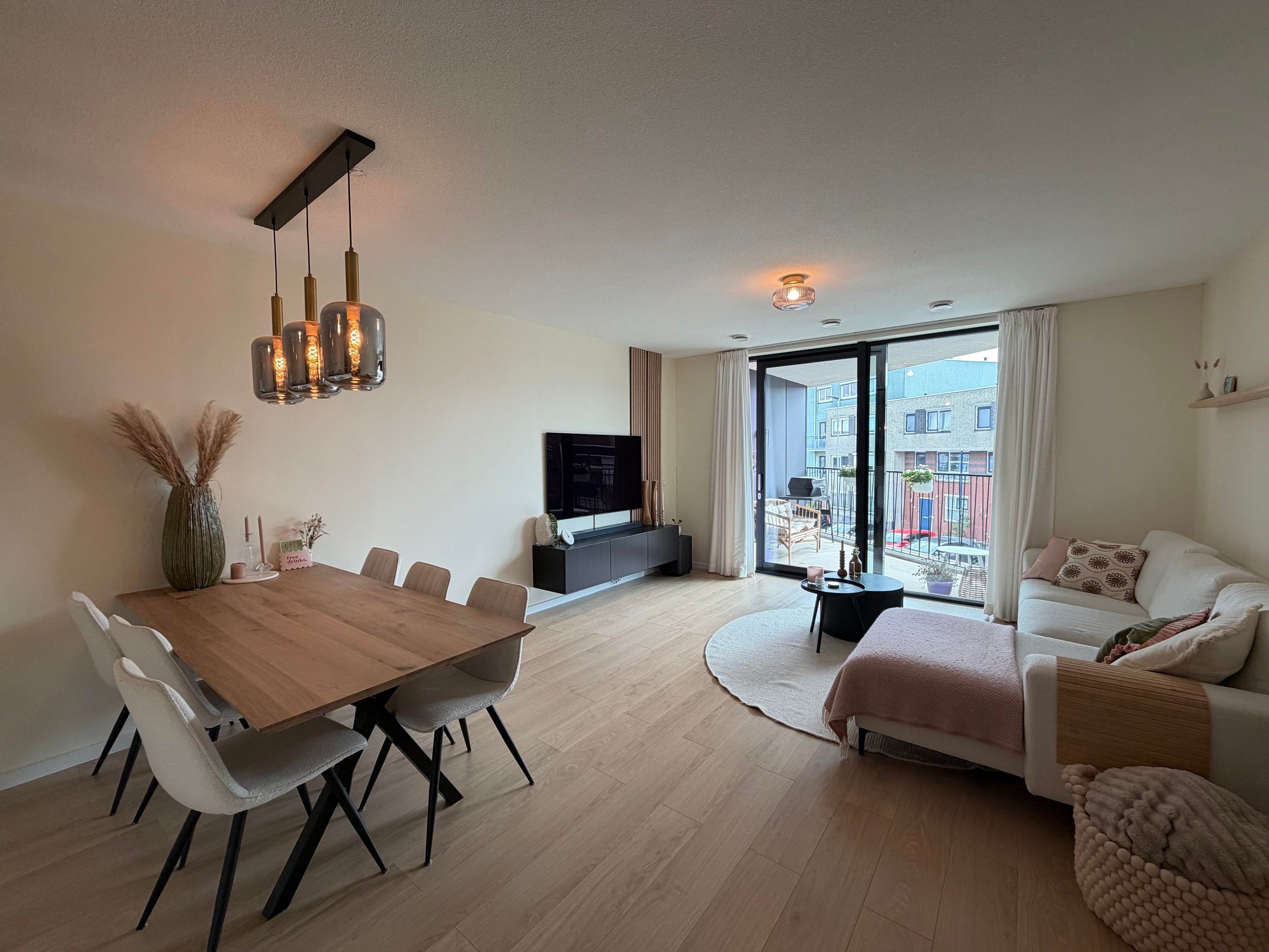 Woning te huur: Pampuskade, Rotterdam