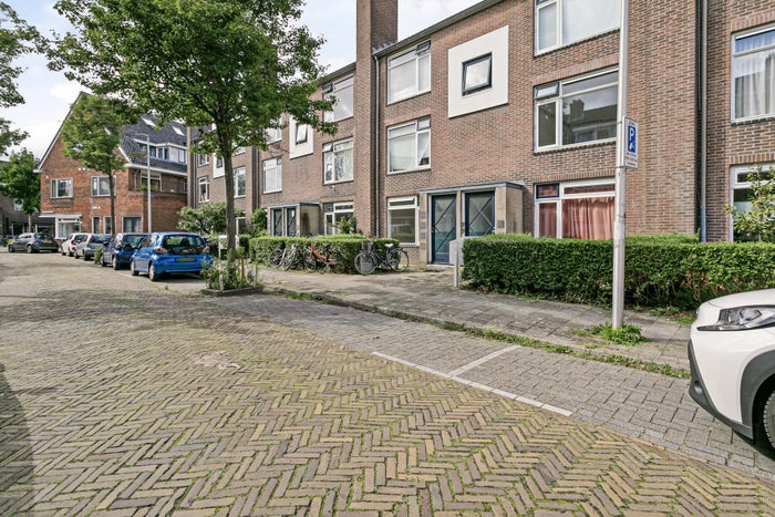 Bakhuizen van den Brinkstraat 13