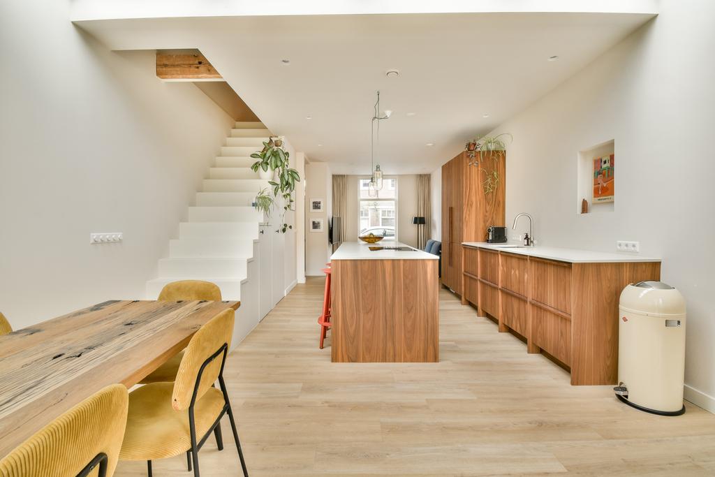 Woning te huur: Lutmastraat, Amsterdam