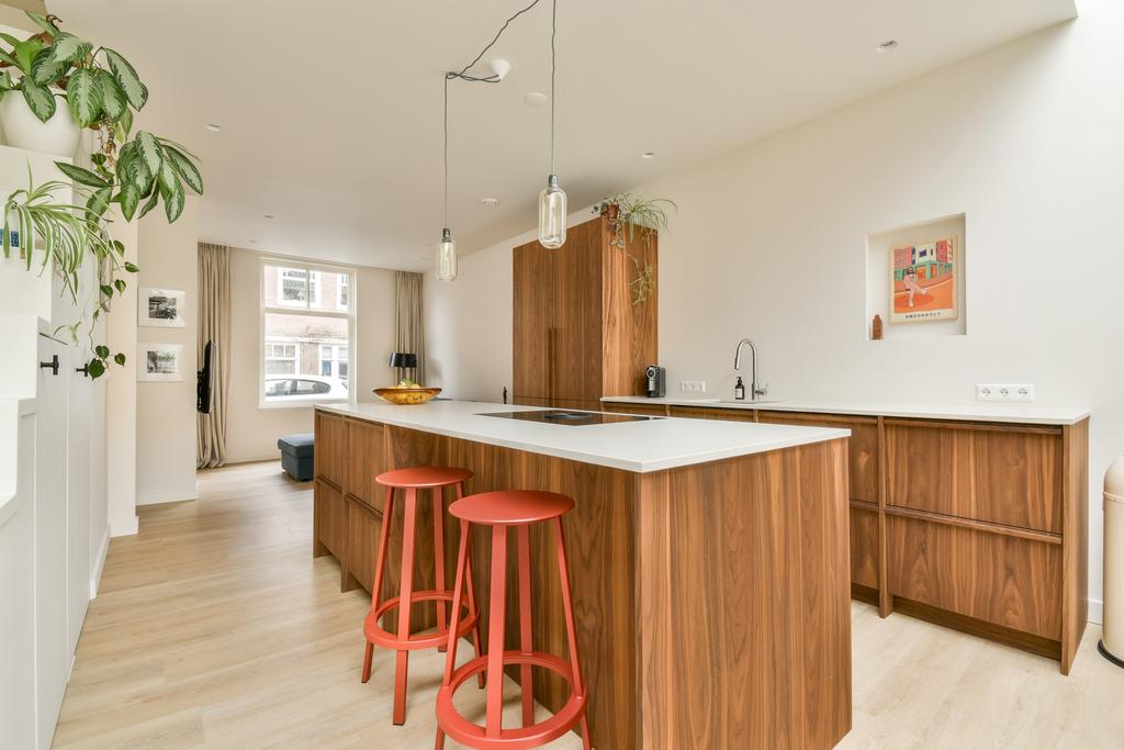 Woning te huur: Lutmastraat, Amsterdam