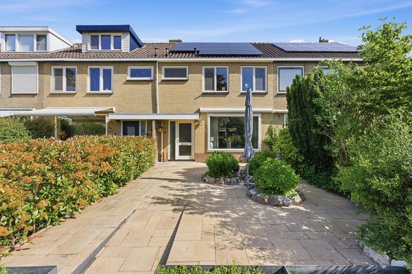 Huis Van Lennepstraat 72 in Alblasserdam