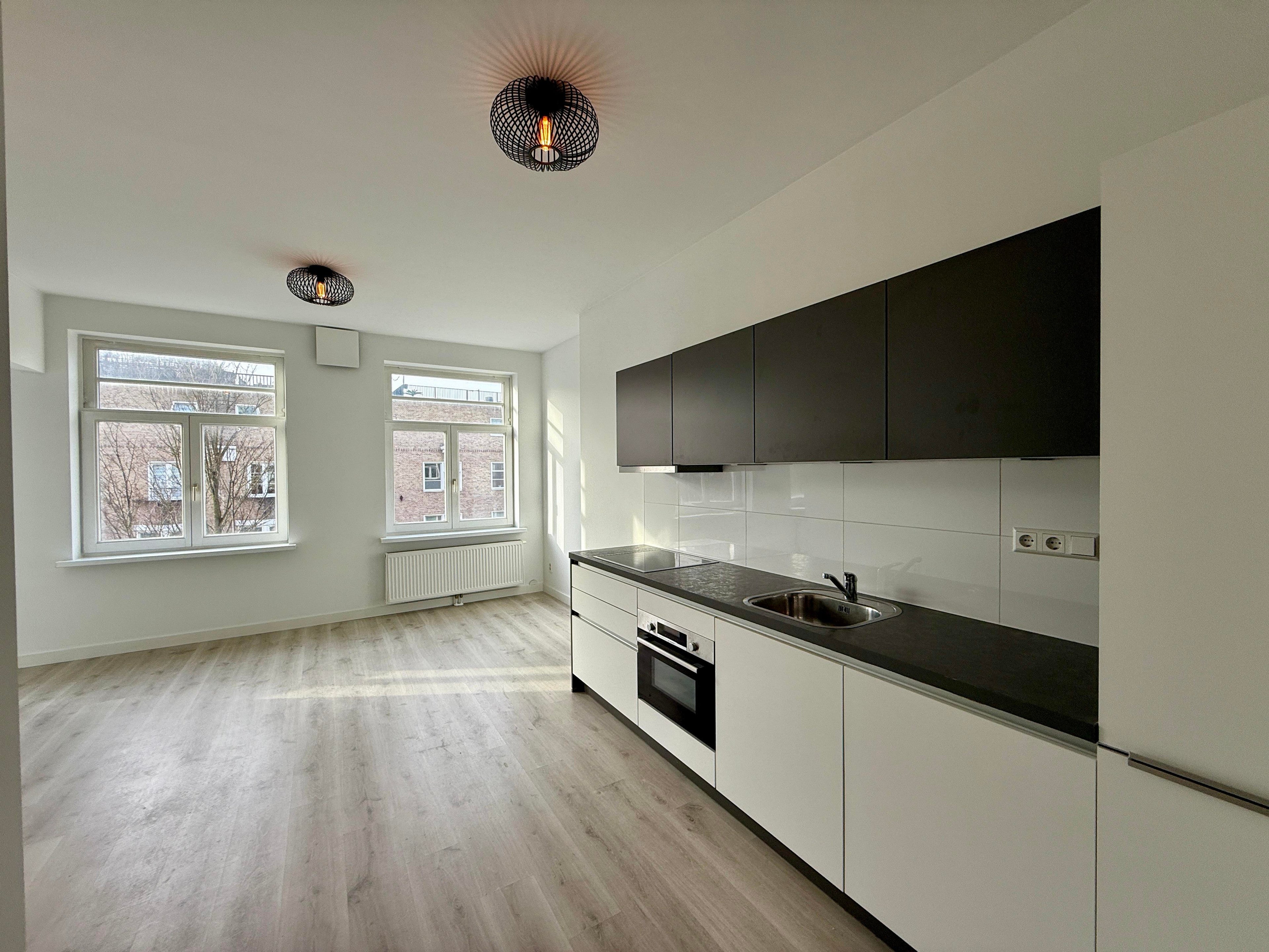 Te huur Appartement Admiraal De Ruijterweg in Amsterdam