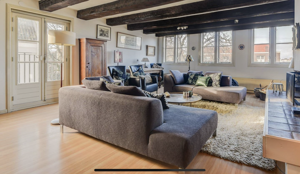 Flat Leidsegracht in Amsterdam
