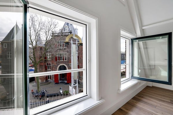 Flat Monnikenstraat 18 2 in Amsterdam