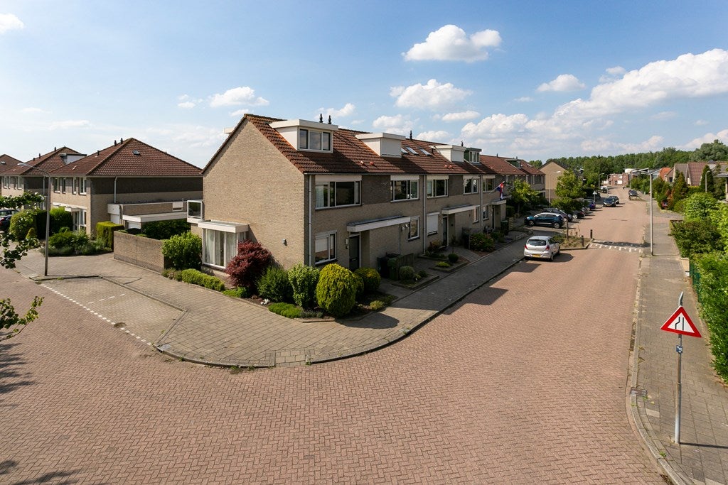 Koopwoningen s-Gravendeel – Huis te koop in s-Gravendeel