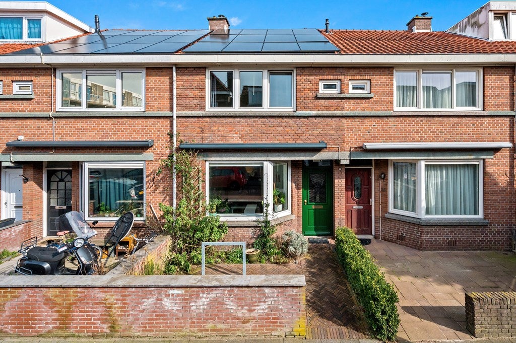 Huis Van Oosterwijk Bruynstraat 14 in Den Haag