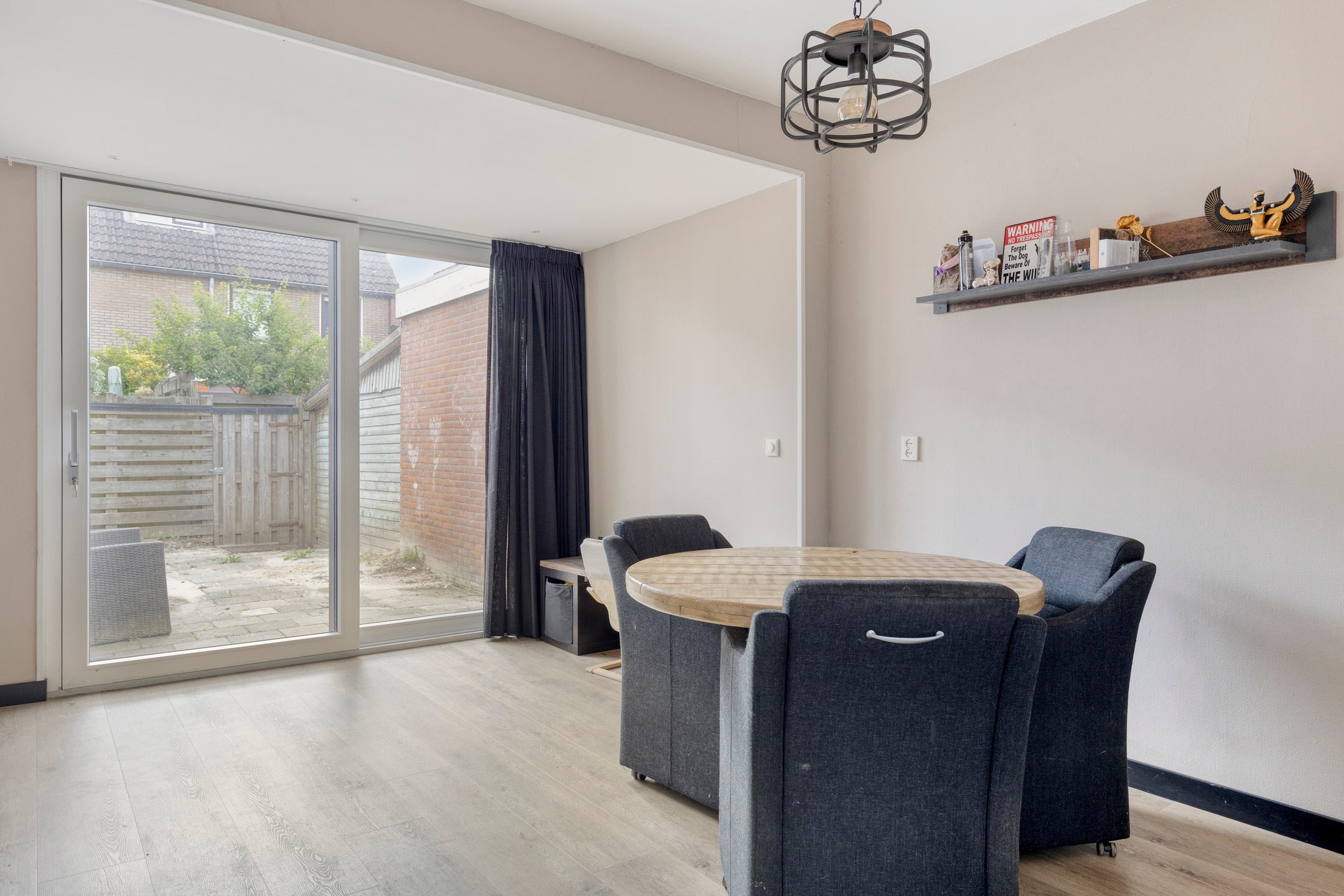 Hoekwoning te koop: Euroweg 90, Leek