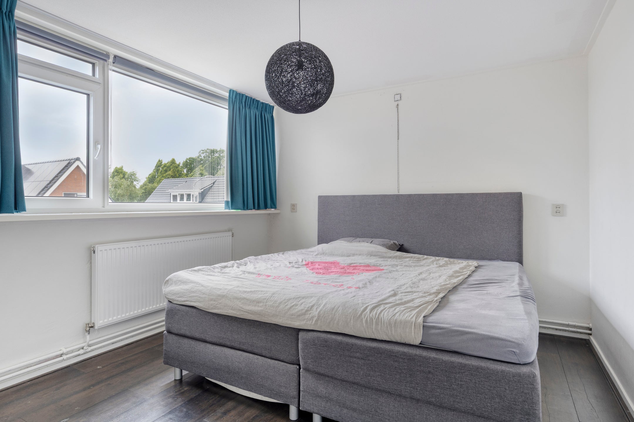 Hoekwoning te koop: Euroweg 90, Leek