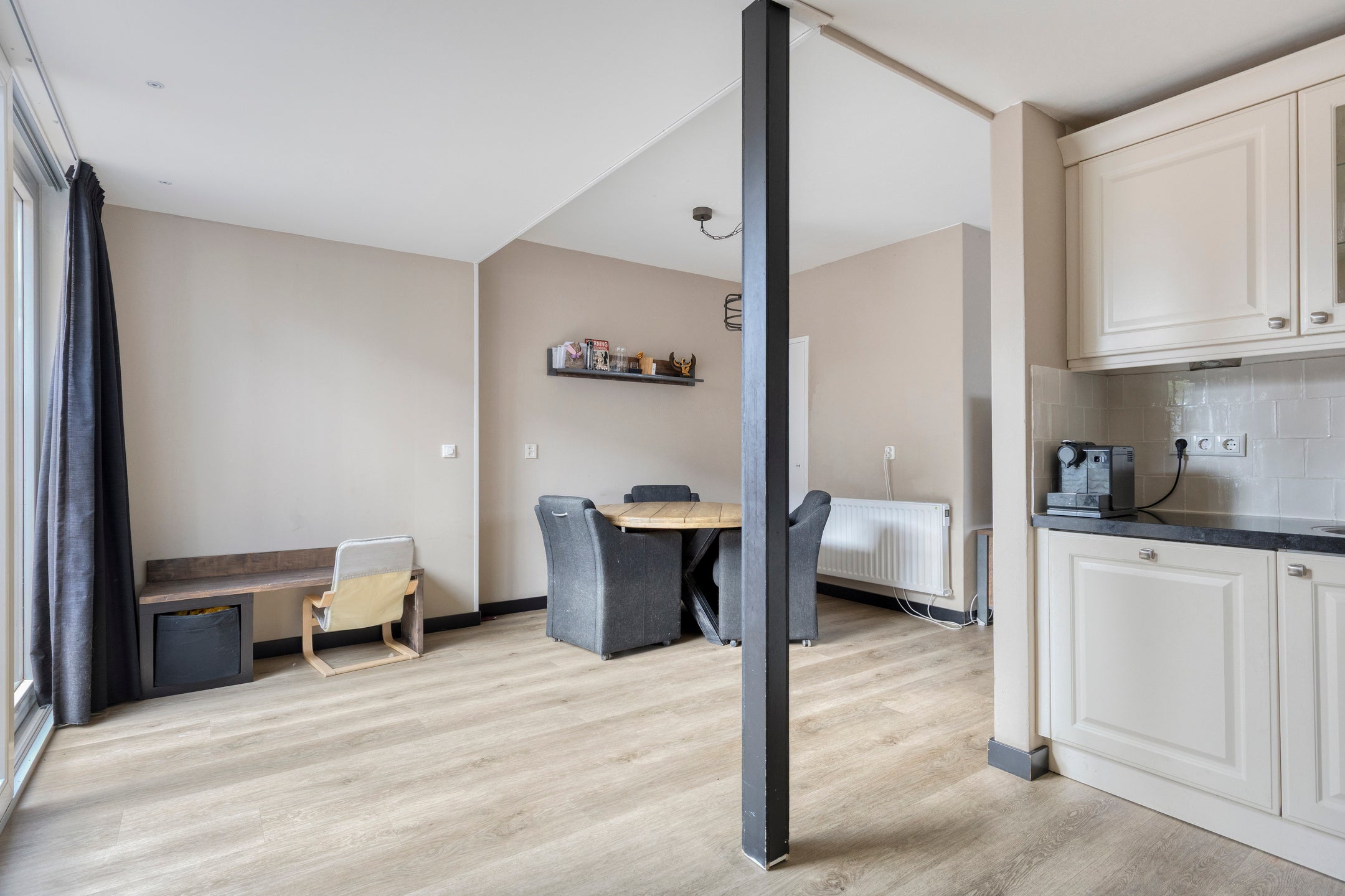 Hoekwoning te koop: Euroweg 90, Leek
