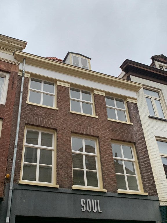 Flat Weverstraat 37 1