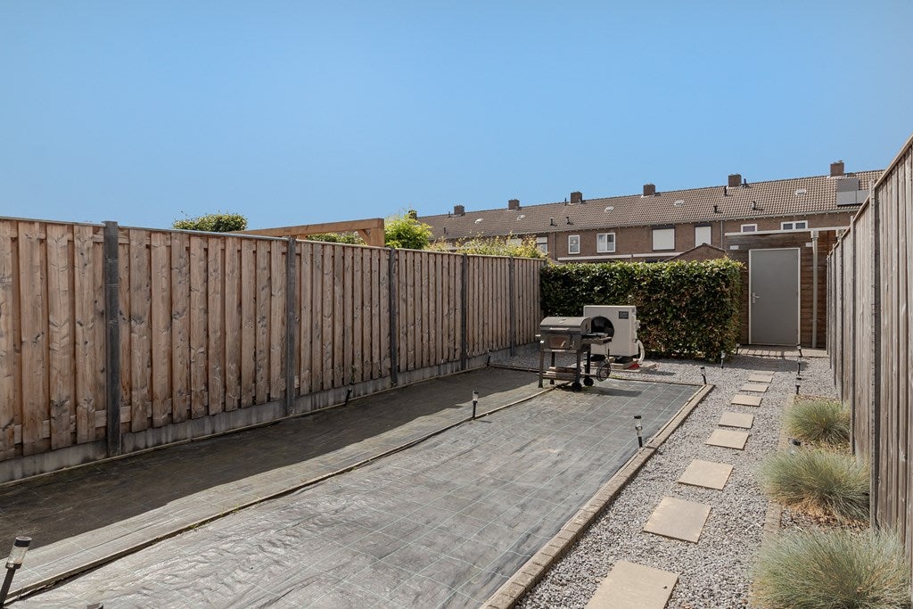 Tussenwoning te koop: Masadastraat 24, Maastricht
