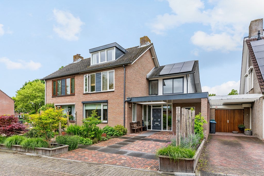 Huis Schoresteynstraat 51 in Deil