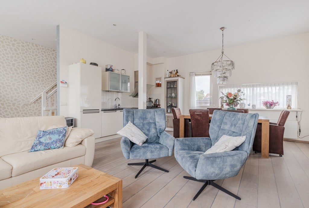 Appartement te koop: Dorpsstraat 158, Harmelen