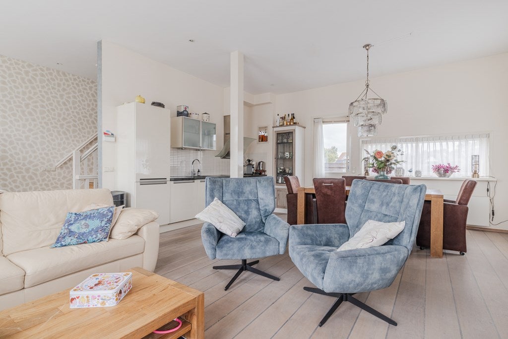Appartement te koop: Dorpsstraat 158, Harmelen