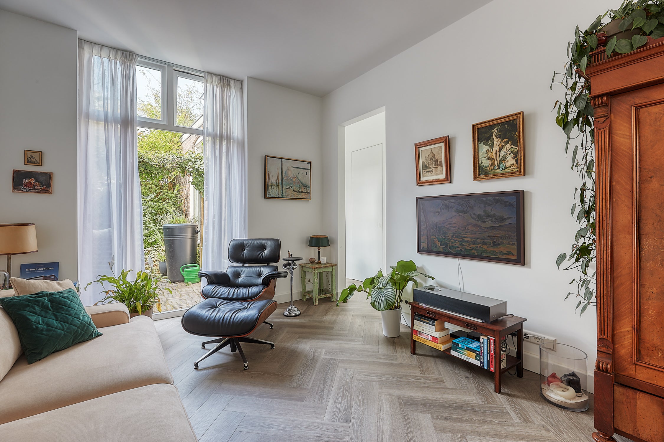 Appartement Fahrenheitstraat 258 in Den Haag