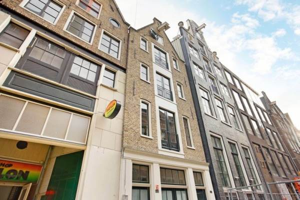 Te huur: Appartement Beursstraat in Amsterdam