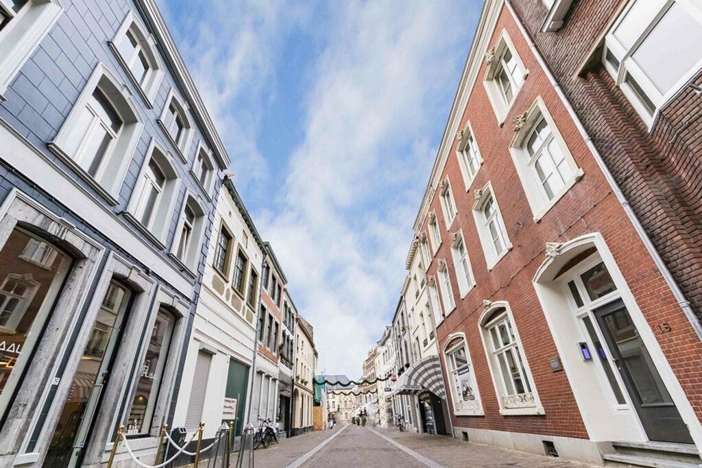 Studio te huur: Putstraat 18E, Sittard