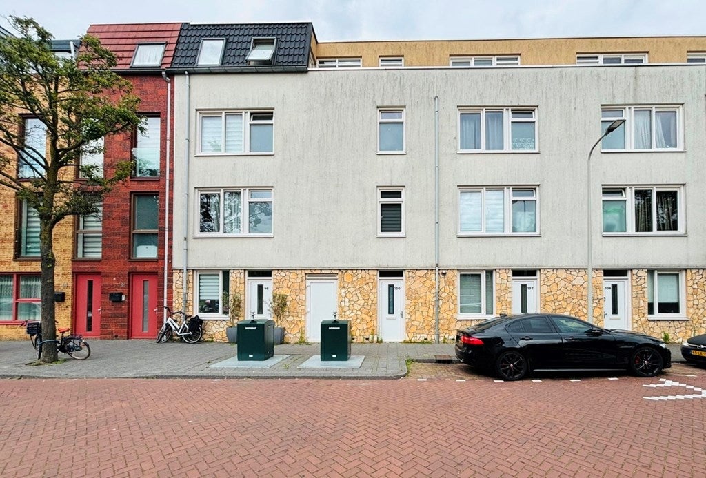 Appartement Van Dijckstraat 100 in Den Haag