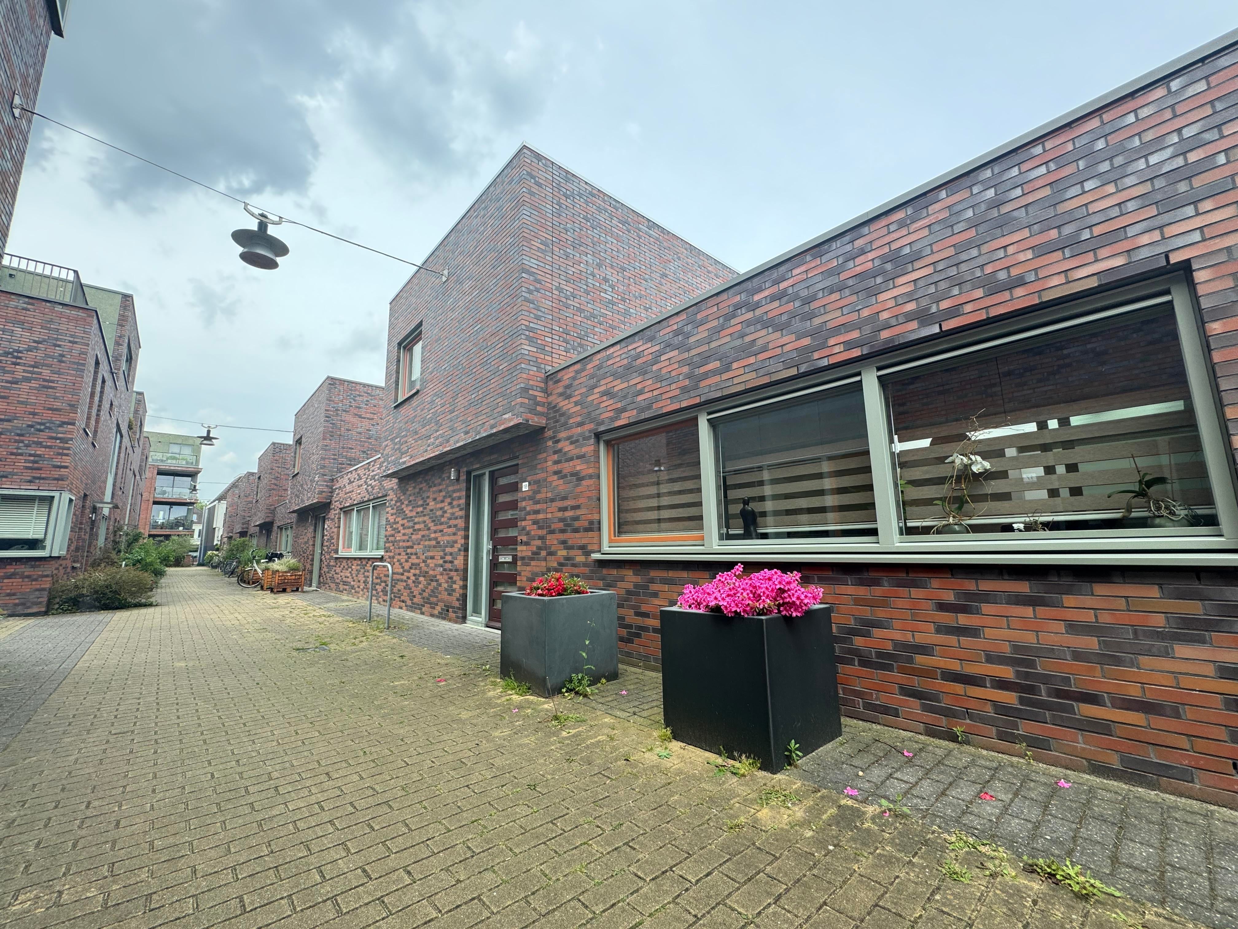 Huis Mantelmeeuwhof 18 in Utrecht