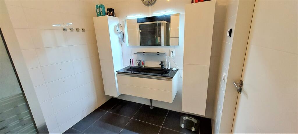 Tussenwoning te koop: Aagje Dekenstraat 39, Dordrecht