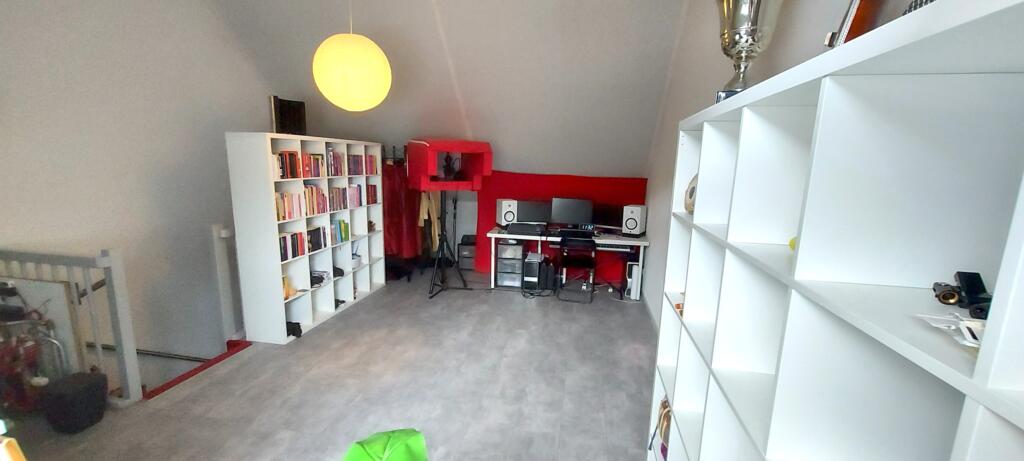 Tussenwoning te koop: Aagje Dekenstraat 39, Dordrecht