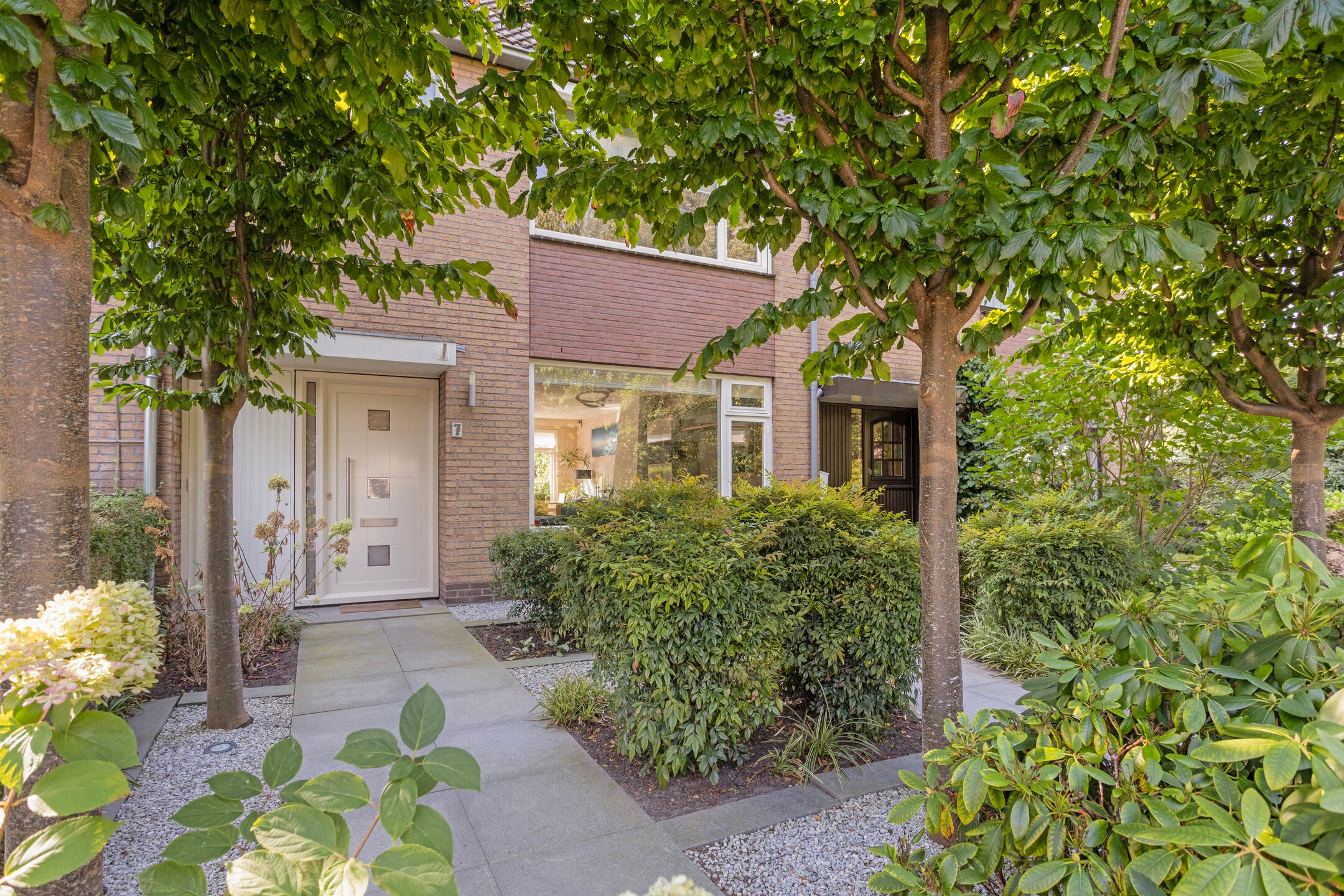 Tussenwoning te koop: Drontermeerlaan 7, Leiden