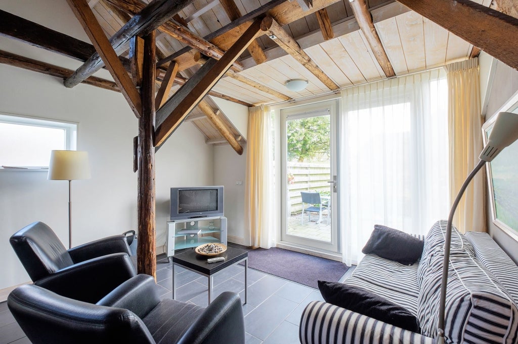 Appartement te huur: Mosterdpad 2C, Kloosterburen