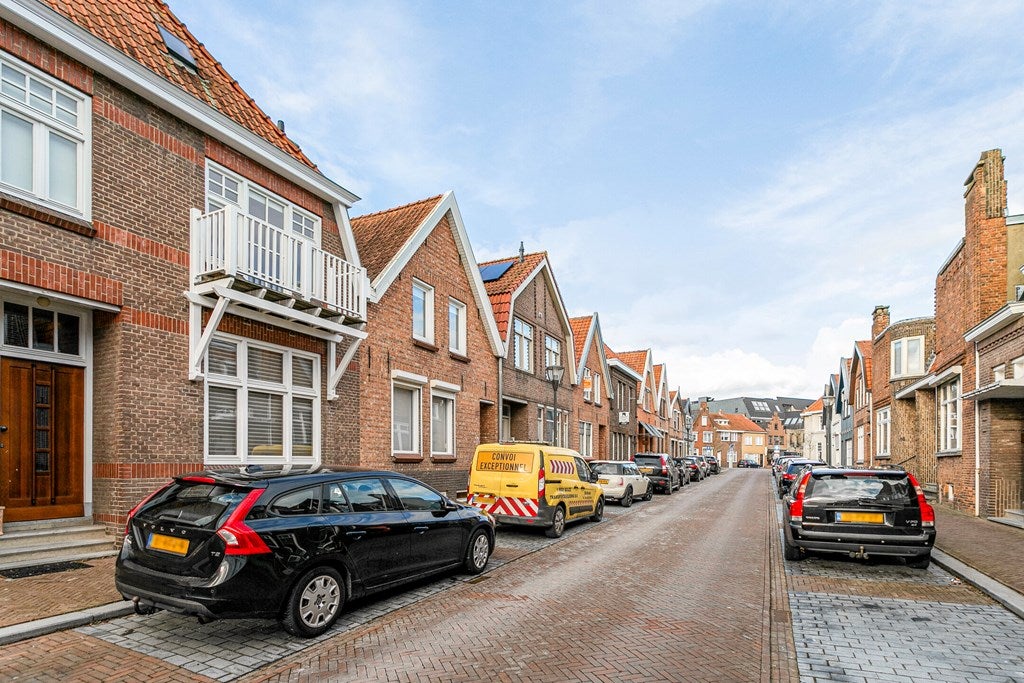 Tussenwoning te koop: Frans van Waesberghestraat 47, Hulst