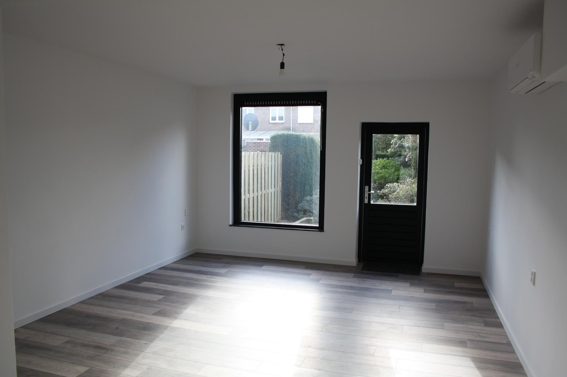 Hoekwoning te huur: Middelburgstraat 22, Heerlen