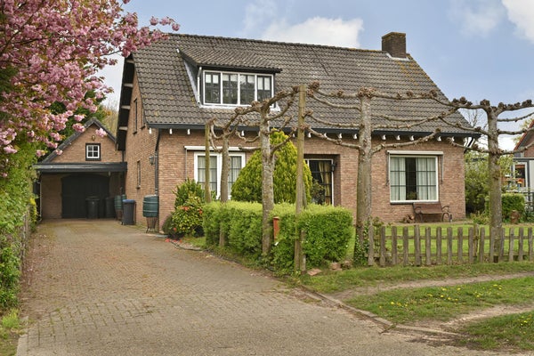 Huis te koop Steenovenweg 1 b in Halsteren voor € 599.000