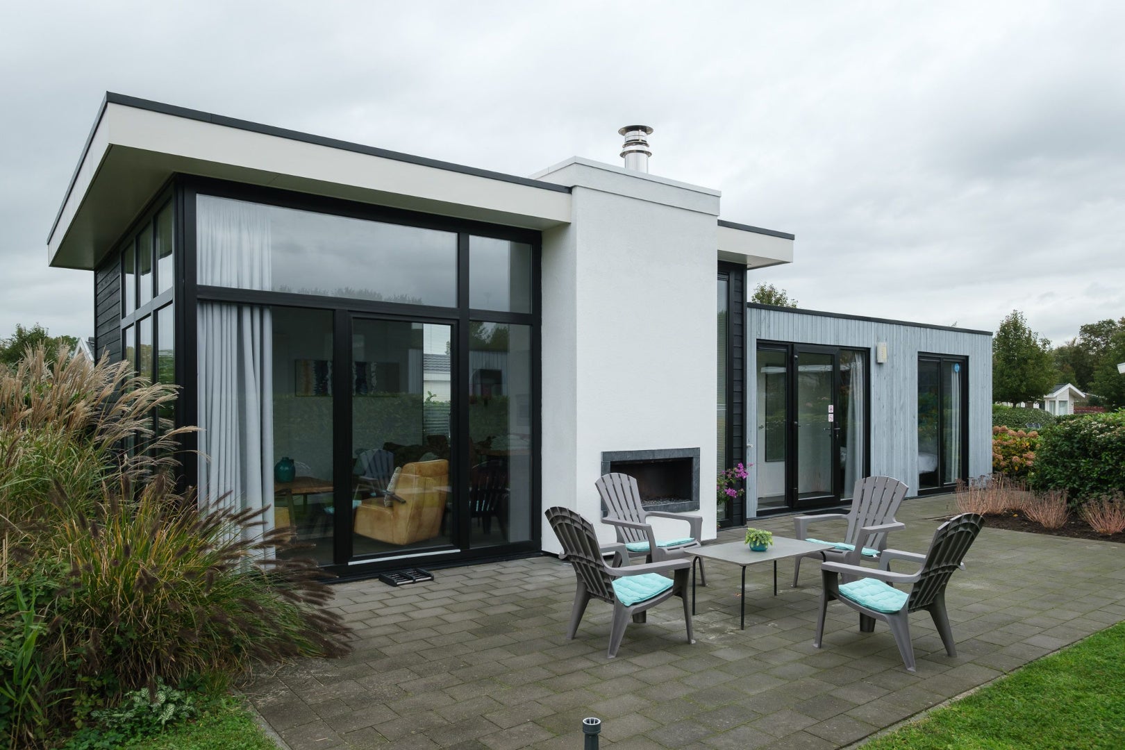 Huis Buitenhuizerweg 2 299 in Velsen-Zuid