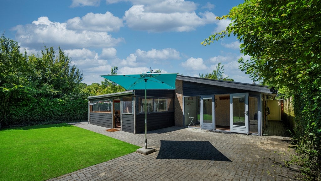 Huis Oostweg 2 a in Ouwerkerk