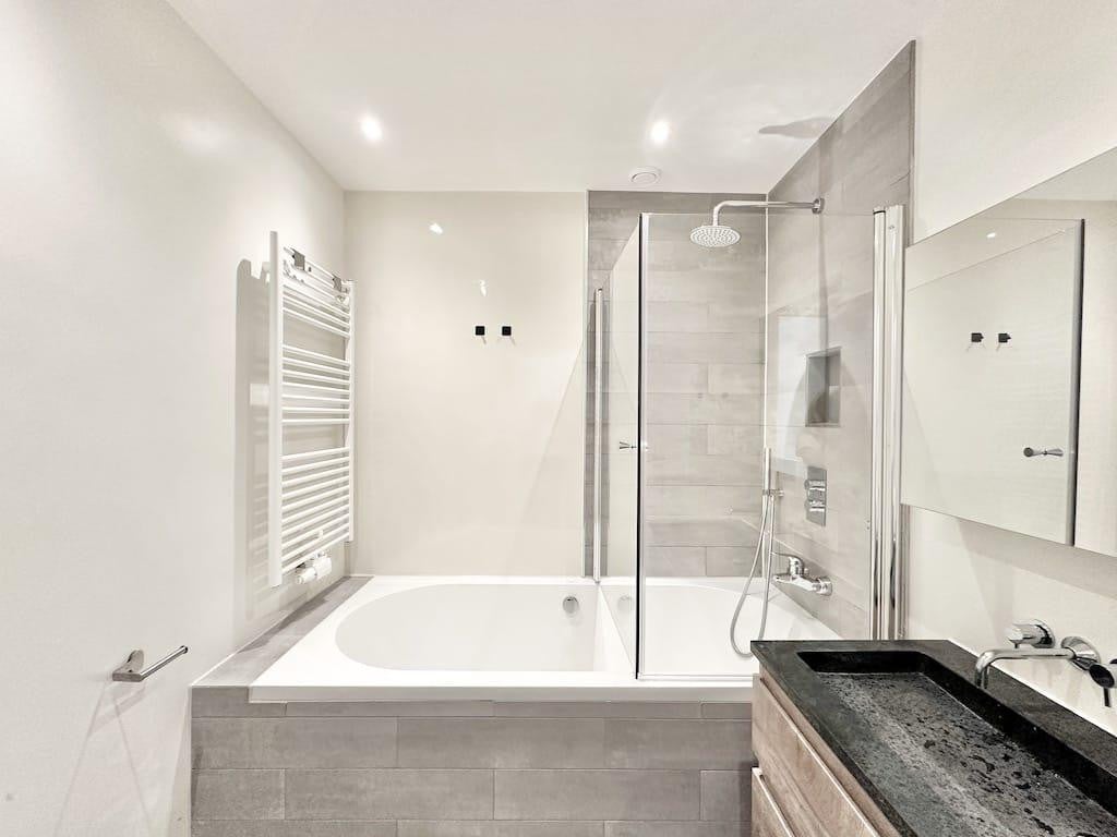 Woning te huur: Van der Hoopstraat, Amsterdam