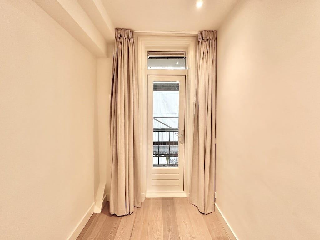 Woning te huur: Van der Hoopstraat, Amsterdam