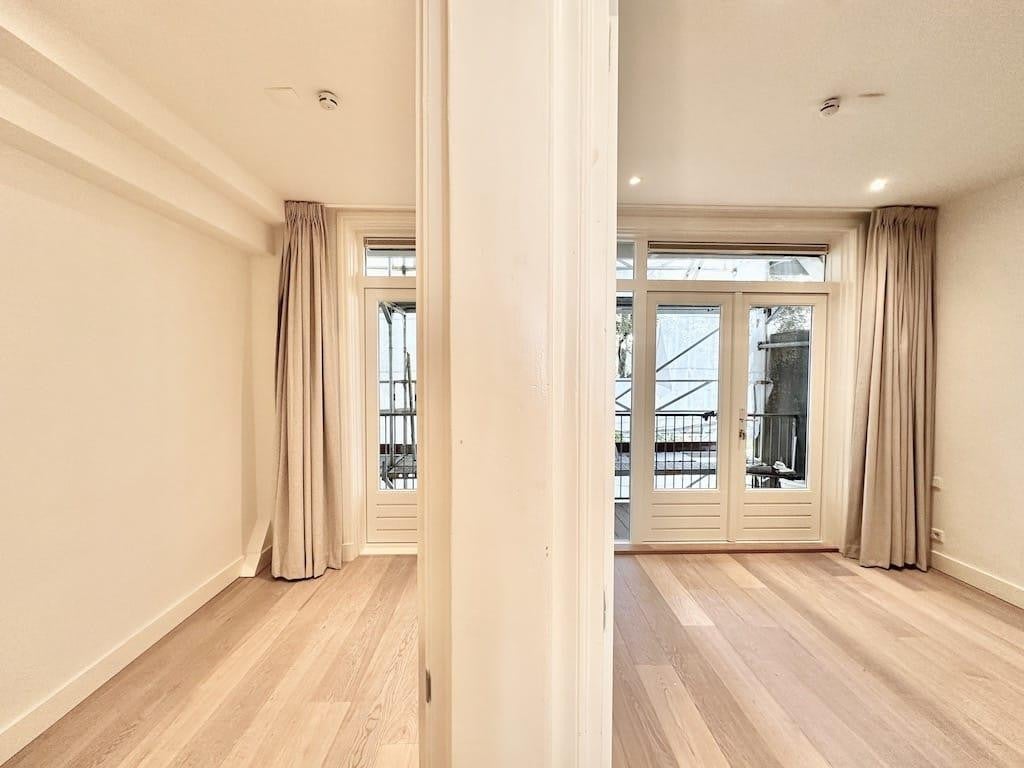 Woning te huur: Van der Hoopstraat, Amsterdam