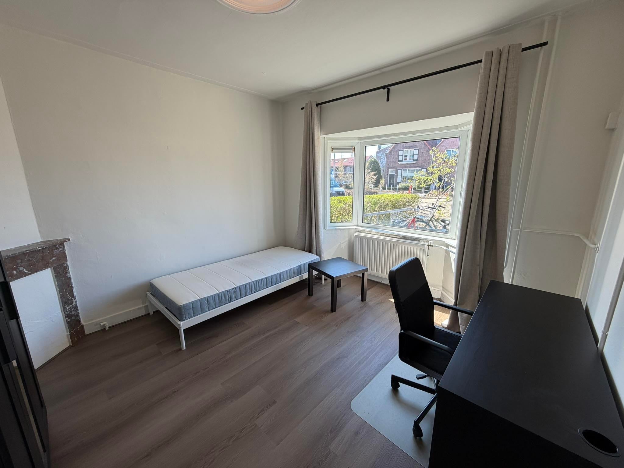 Room Leenderweg