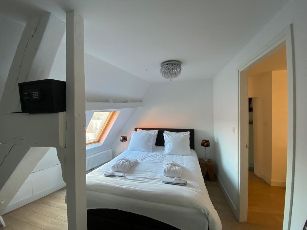 Appartement te huur: Brabantse Turfmarkt 76H, Delft