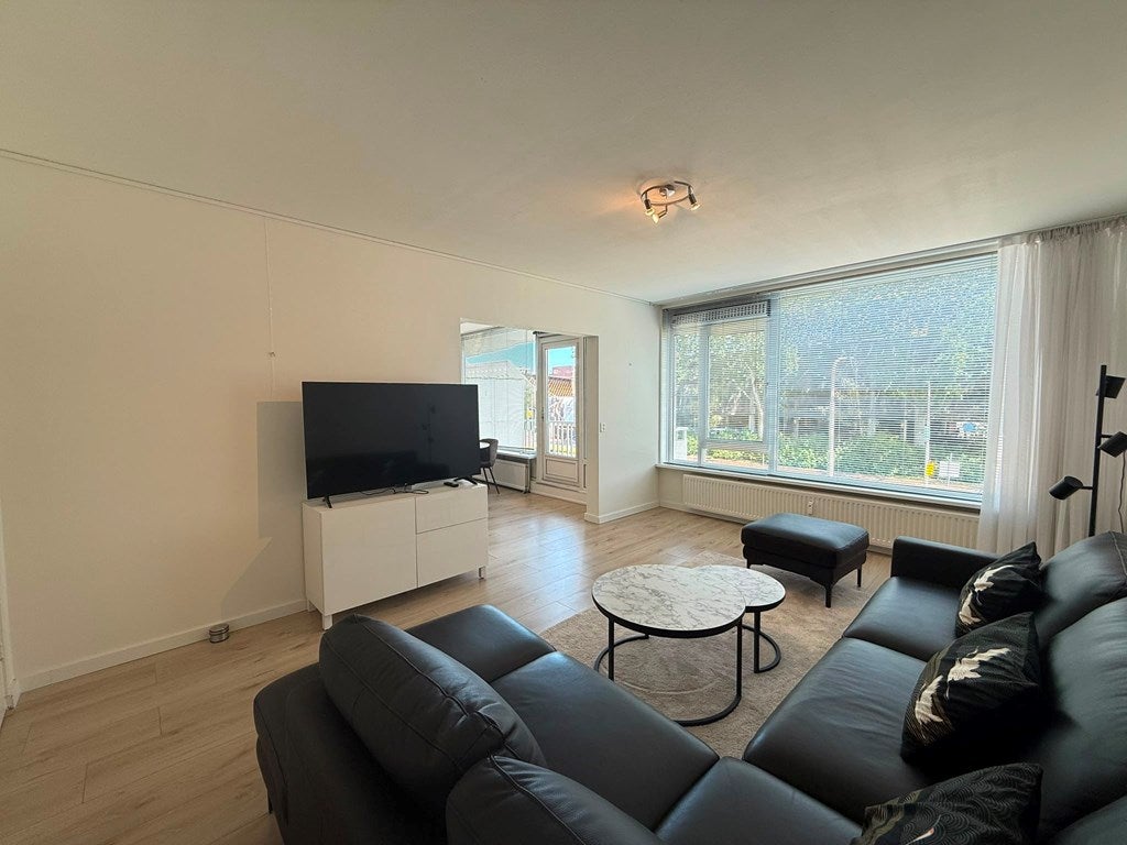 Woning te huur: Mr. F.A. van Hallweg, Amstelveen
