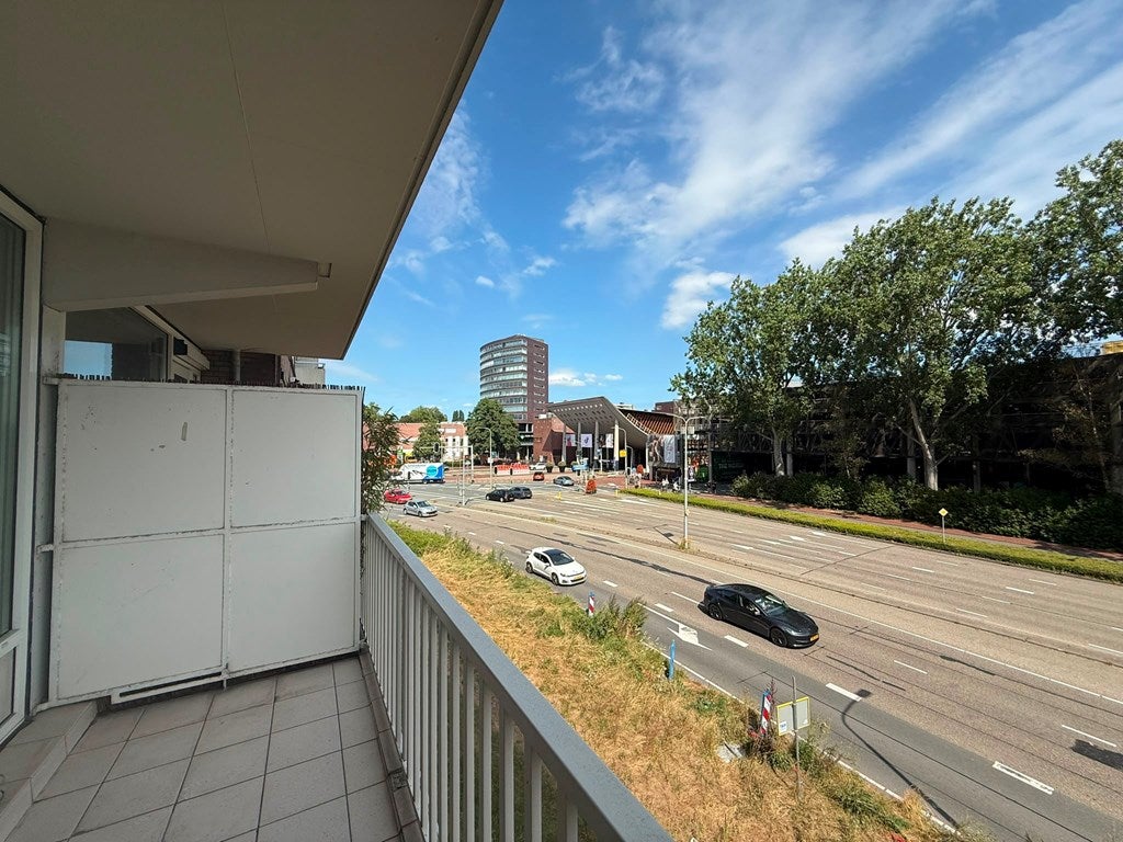 Woning te huur: Mr. F.A. van Hallweg, Amstelveen