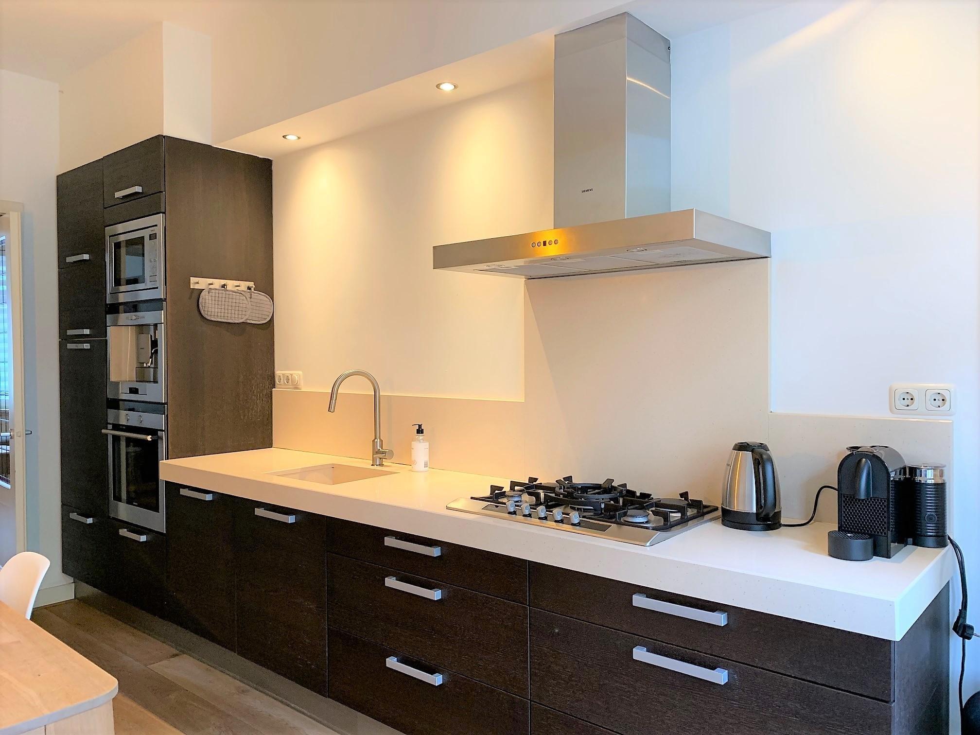 Te huur Appartement Van Tuyll van Serooskerkenweg in Amsterdam