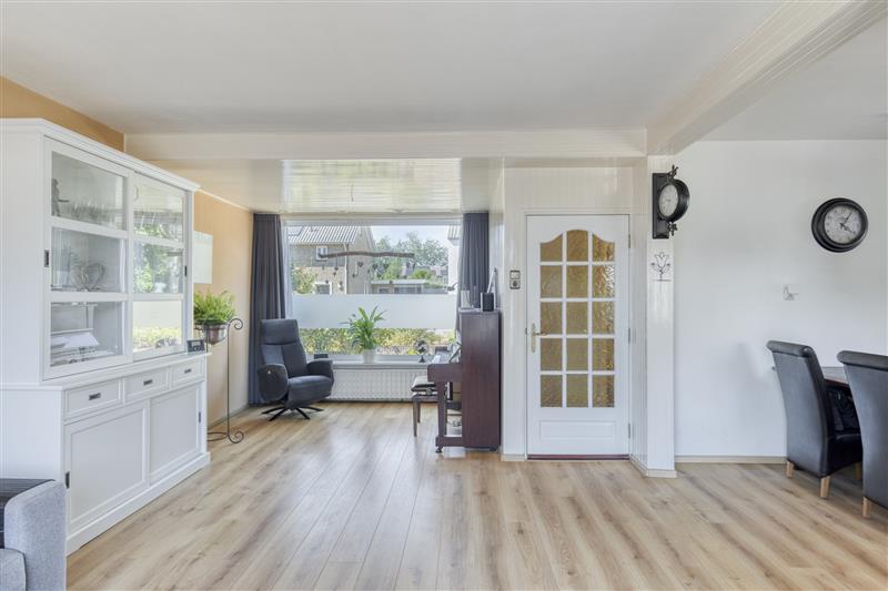 Hoekwoning te koop: Hertogstraat 12, Molenhoek