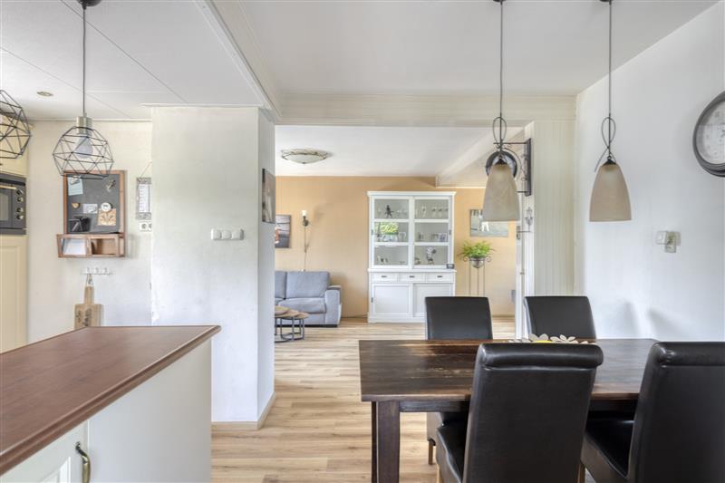 Hoekwoning te koop: Hertogstraat 12, Molenhoek