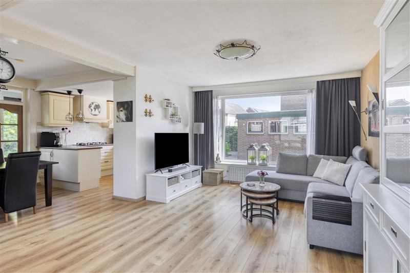 Hoekwoning te koop: Hertogstraat 12, Molenhoek