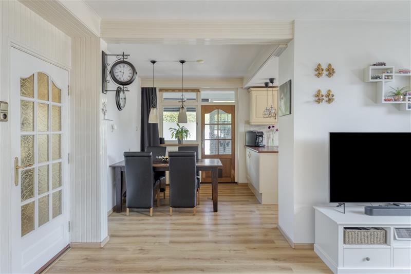 Hoekwoning te koop: Hertogstraat 12, Molenhoek