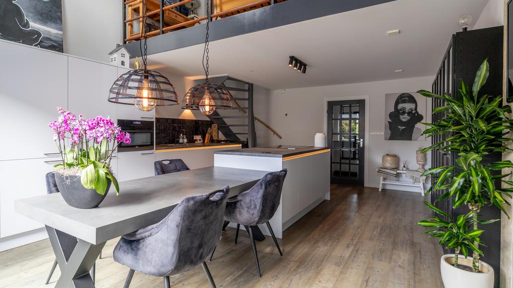 Tussenwoning te huur: Vlaskamp 22, Leiderdorp