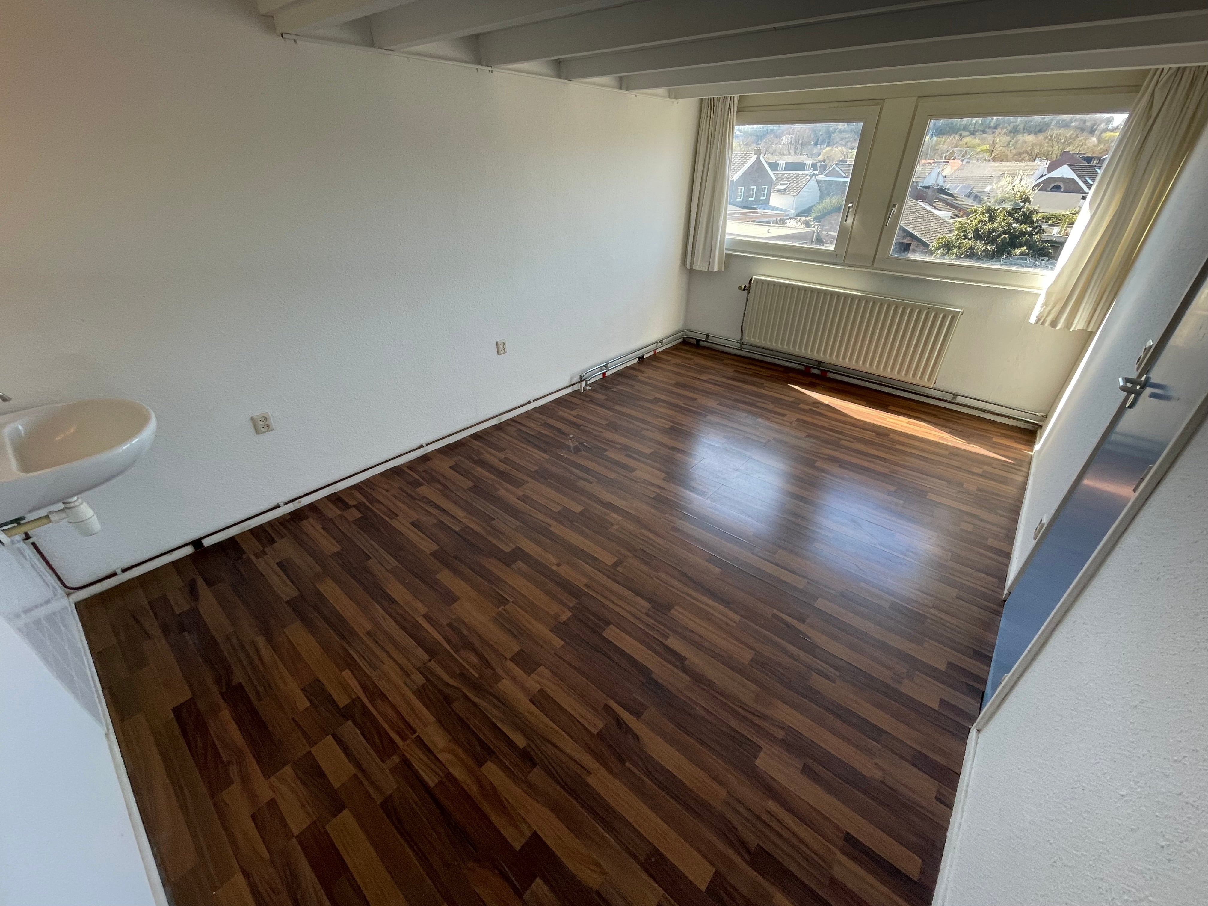 Kamer te huur: Heugemerstraat 98A-6, Maastricht