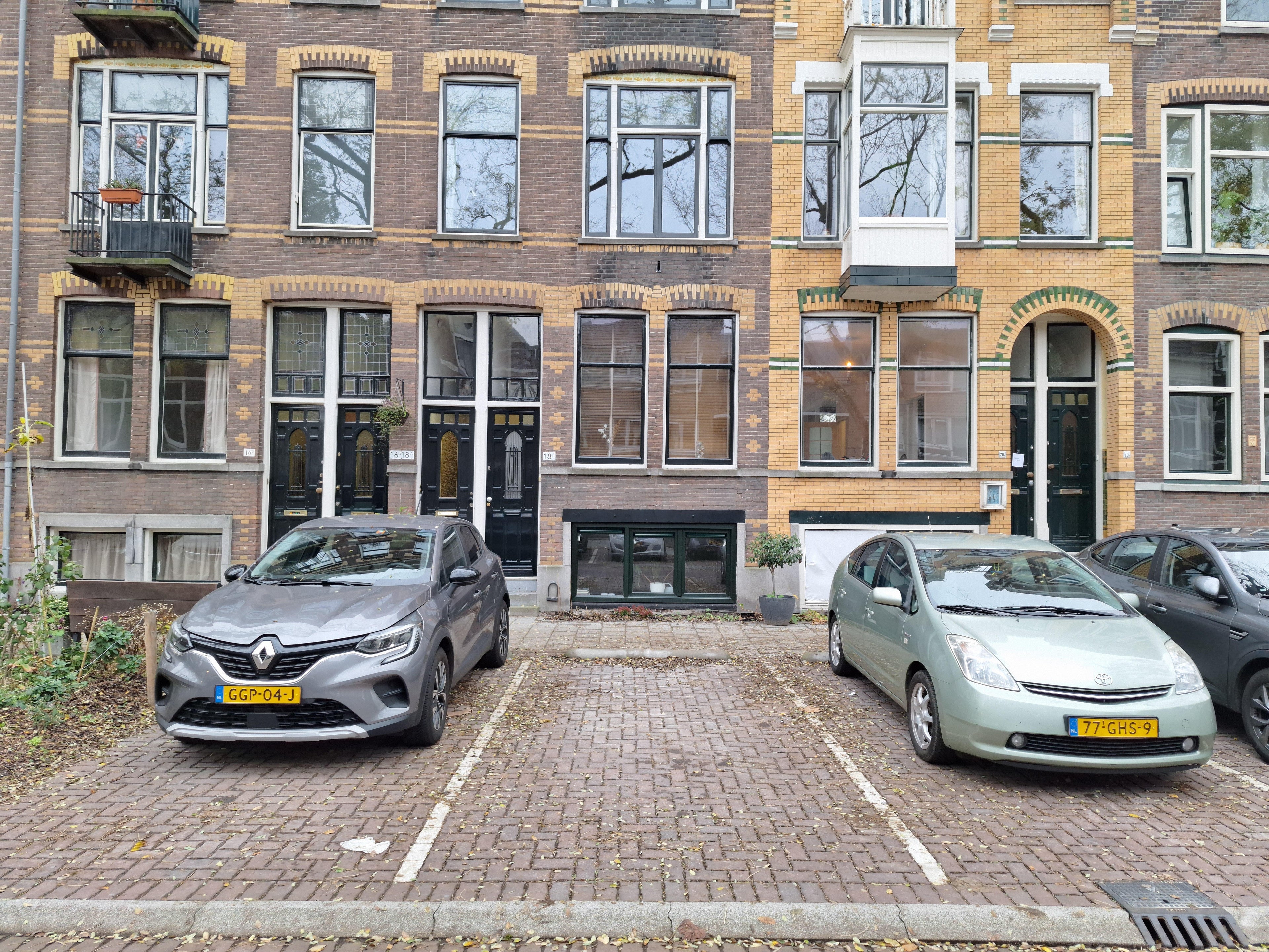 Te huur Huis Blommersdijkselaan in Rotterdam